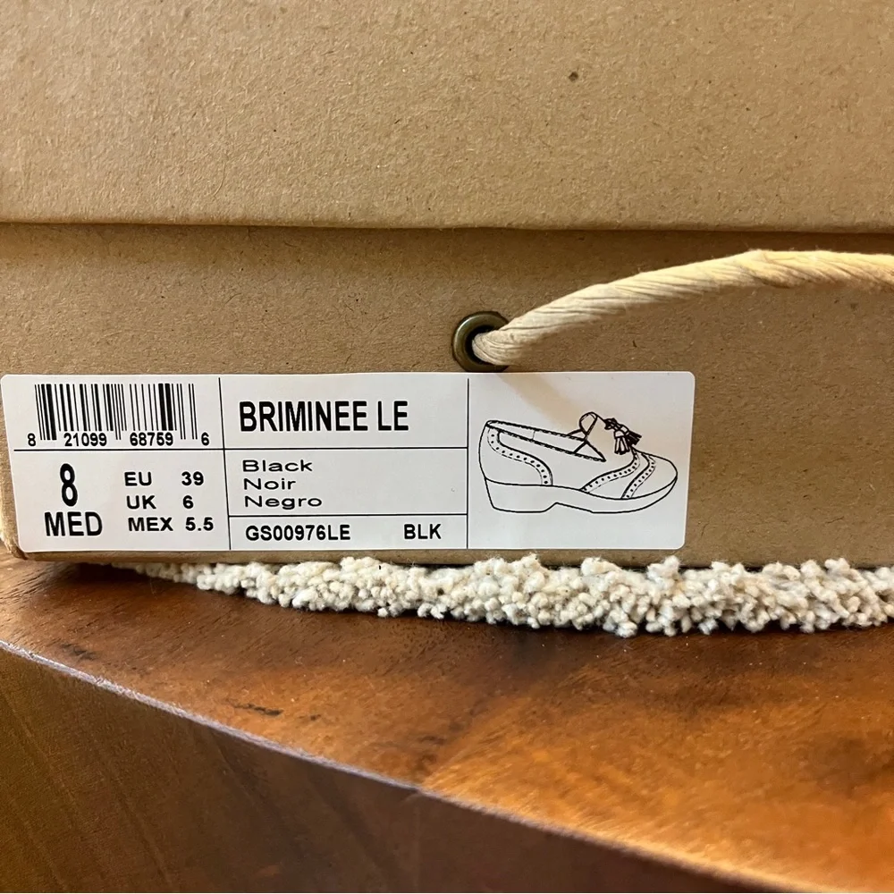 NWOT Gentle Souls by Kenneth Cole Two-Tone Suede Tassel Oxford Loafers - Picture 2 of 10